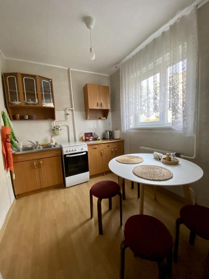 Spacious 3-room & Parking Lejlighed *